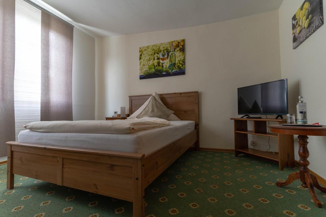 Weingut Stassen Hotel Oberheimbach Kültér fotó